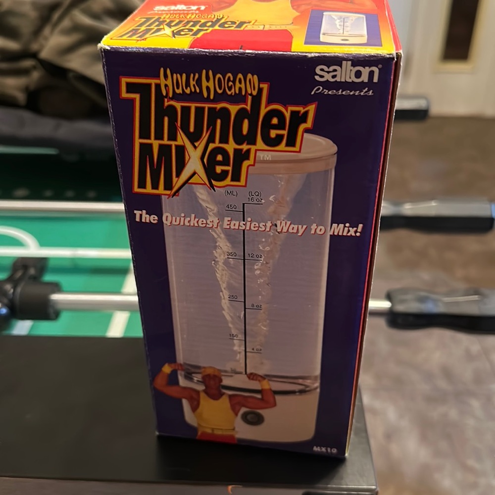 Vintage Hulk Hogan Thunder Mixer